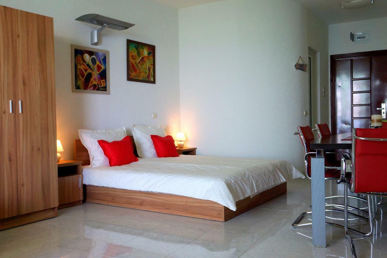 Silver Beach Delux Apartments Byala  Buitenkant foto