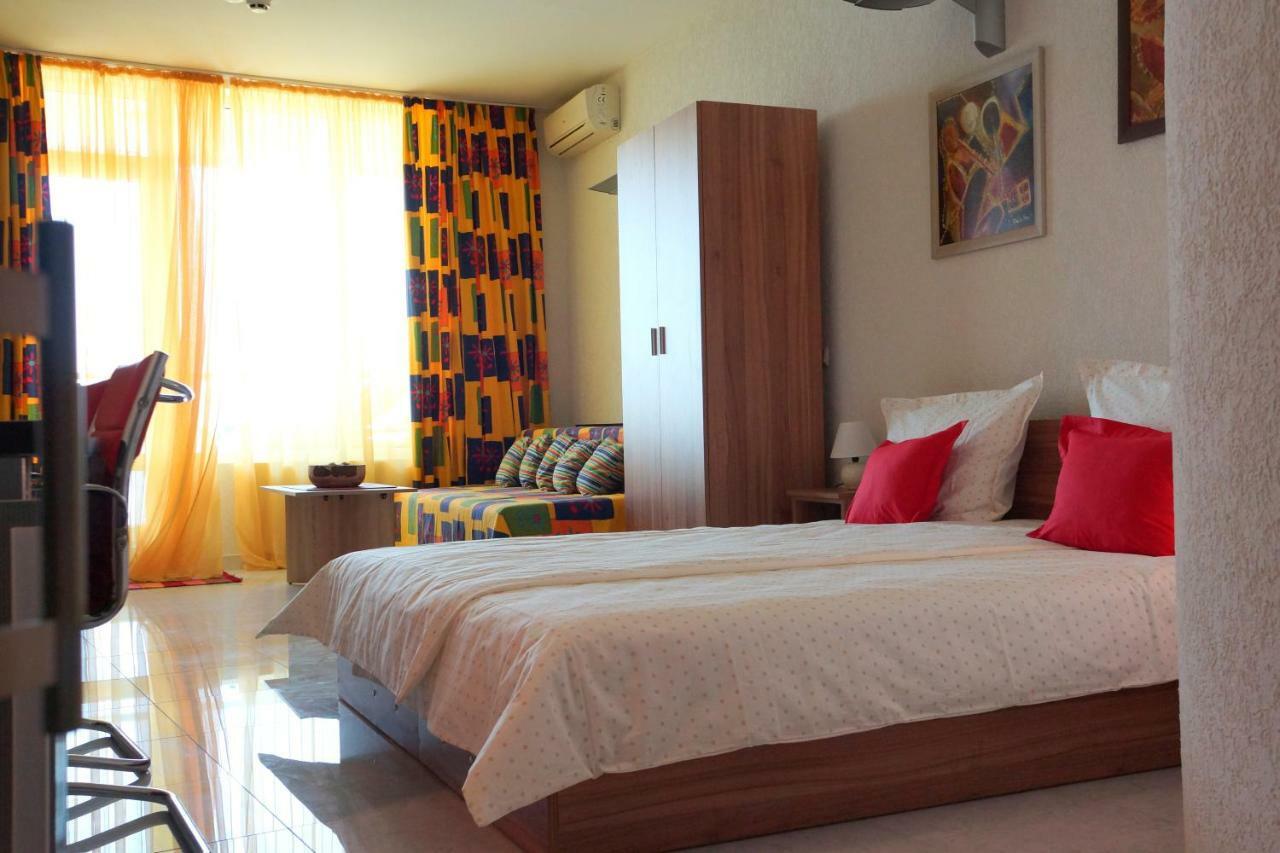 Silver Beach Delux Apartments Byala  Buitenkant foto